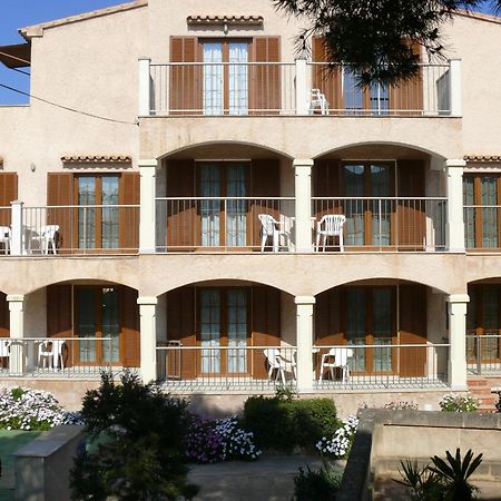 Apartamentos Villa Primera 칼라 피구에라 외부 사진