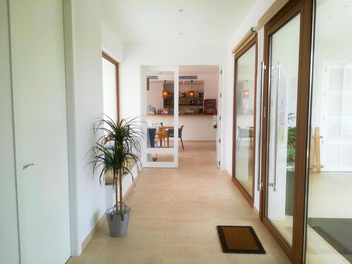 Apartamentos Villa Primera 칼라 피구에라 외부 사진