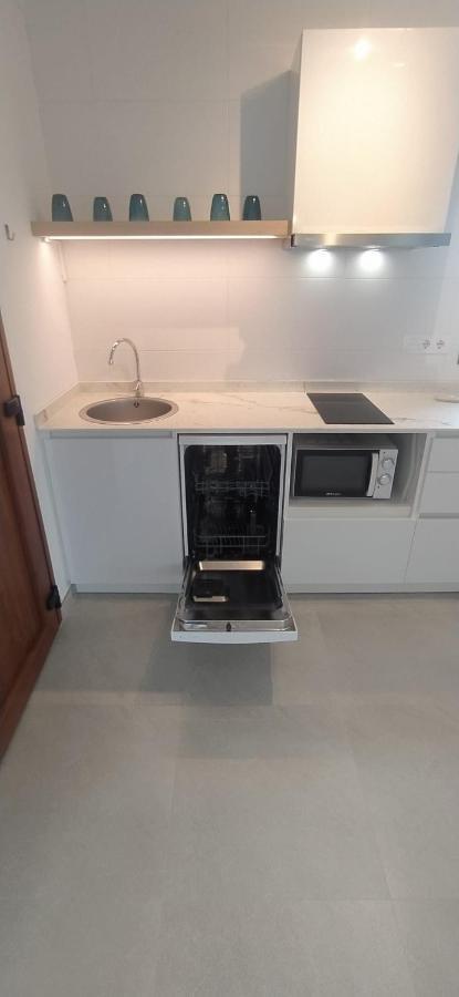 Apartamentos Villa Primera 칼라 피구에라 외부 사진