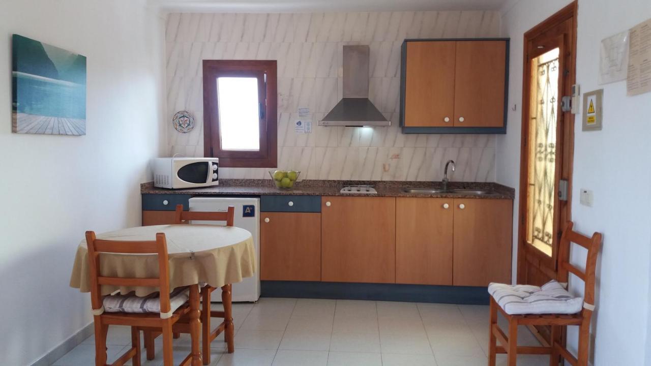 Apartamentos Villa Primera 칼라 피구에라 외부 사진
