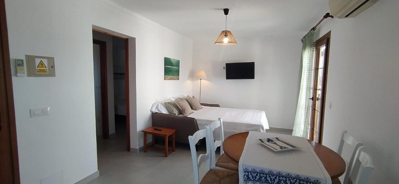 Apartamentos Villa Primera 칼라 피구에라 외부 사진
