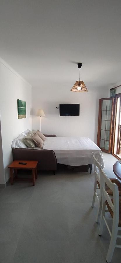 Apartamentos Villa Primera 칼라 피구에라 외부 사진