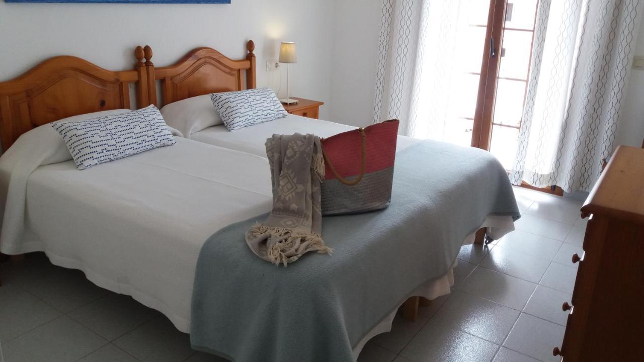 Apartamentos Villa Primera 칼라 피구에라 외부 사진