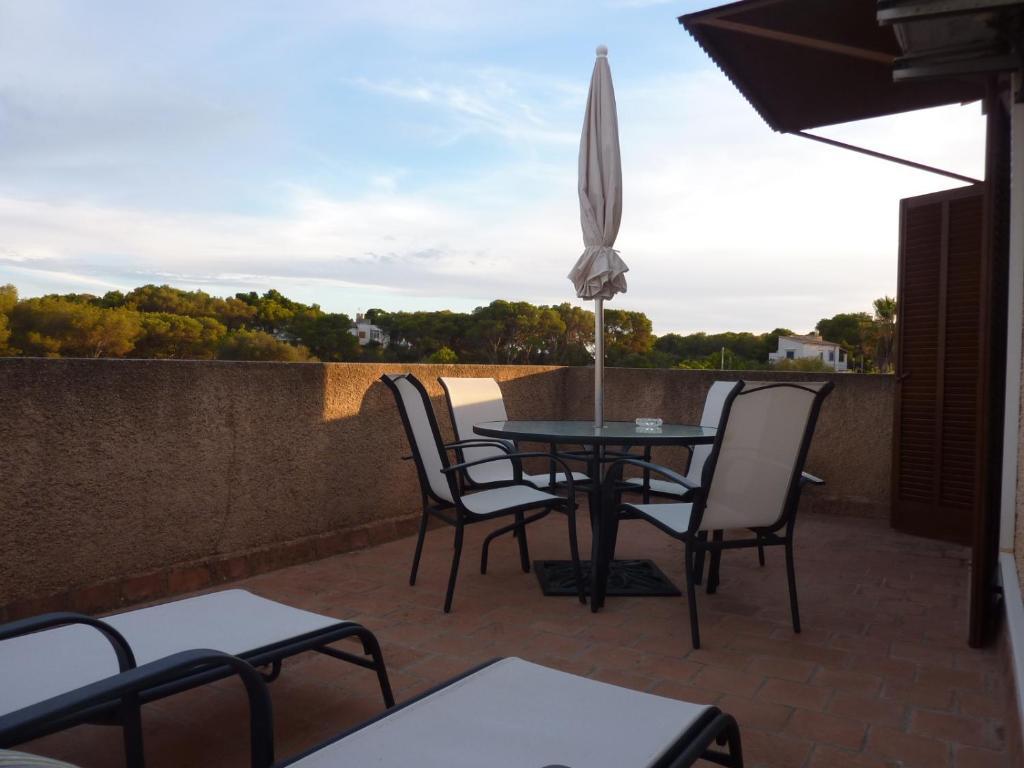 Apartamentos Villa Primera 칼라 피구에라 객실 사진
