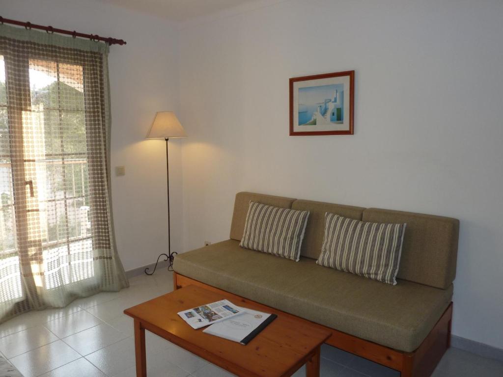 Apartamentos Villa Primera 칼라 피구에라 객실 사진