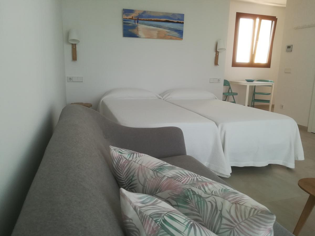 Apartamentos Villa Primera 칼라 피구에라 외부 사진
