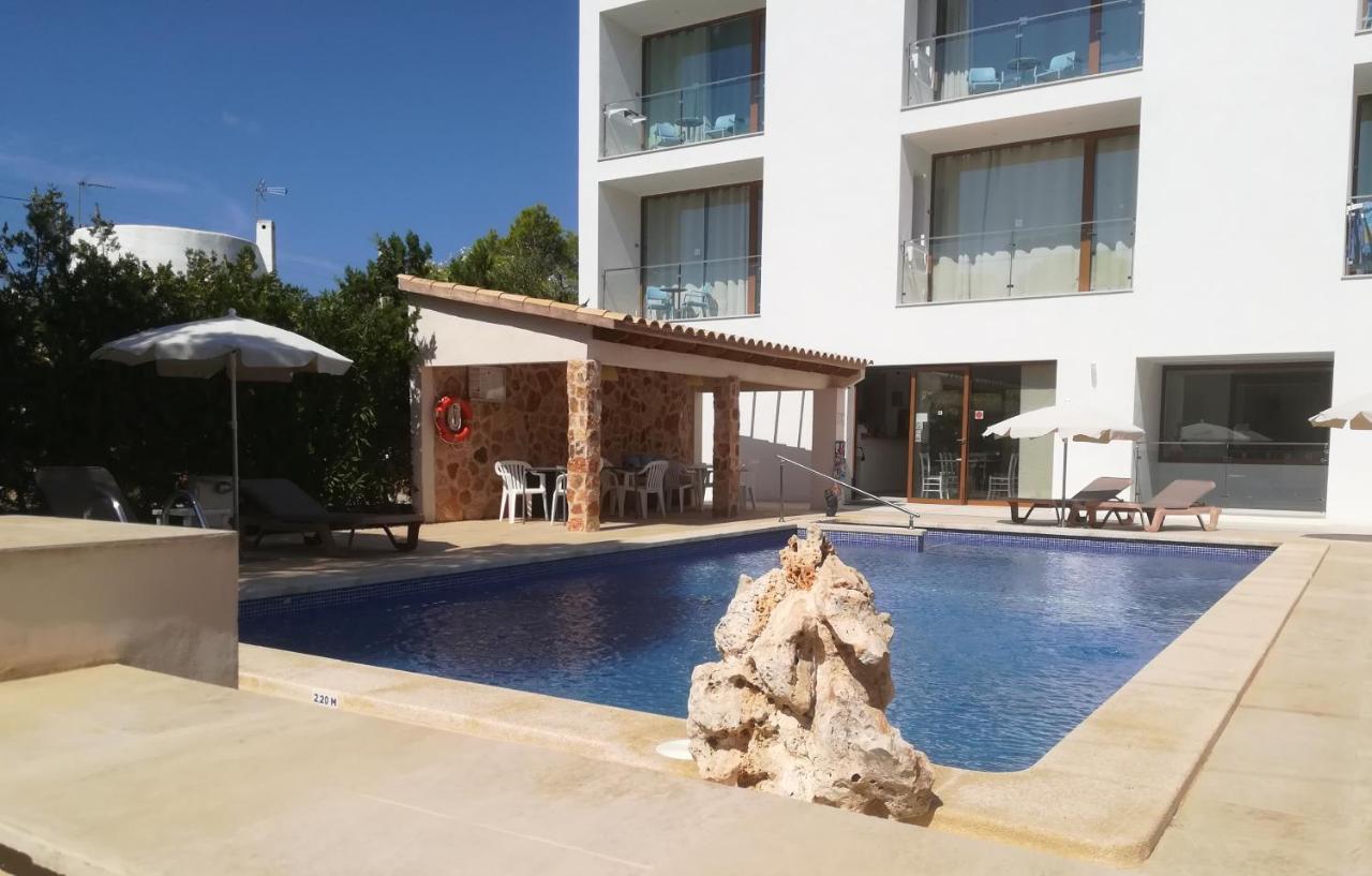 Apartamentos Villa Primera 칼라 피구에라 외부 사진