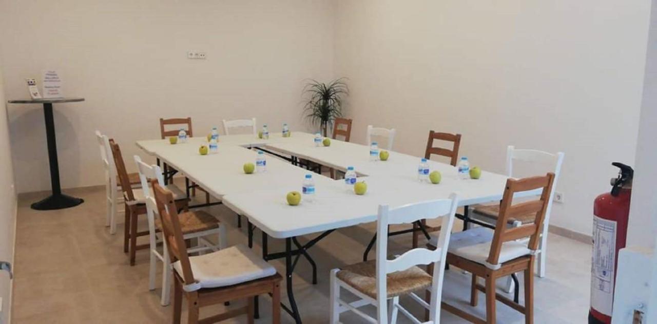 Apartamentos Villa Primera 칼라 피구에라 외부 사진